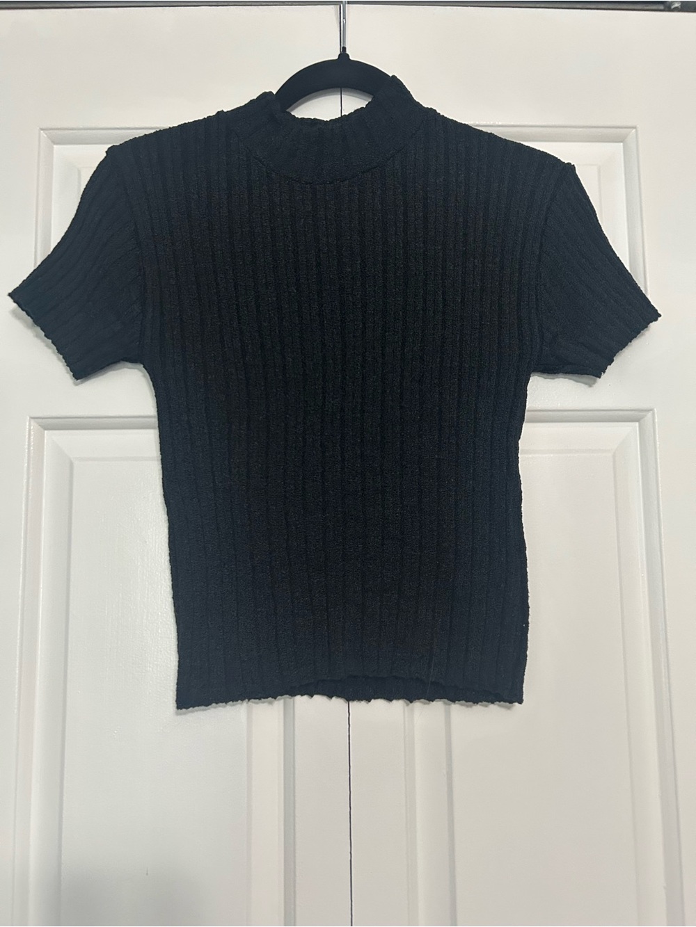 Vintage 90s J.J. Basics Black Ribbed Short Sleeve Mock Neck Top